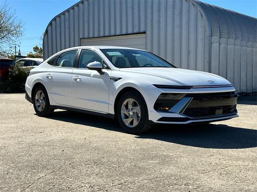 2026 Hyundai SONATA SE