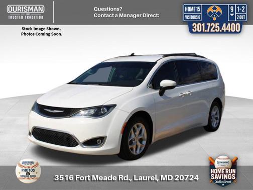 Bright White Clearcoat 2017 Chrysler Pacifica Touring-L