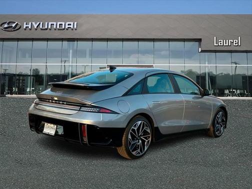 2025 Hyundai IONIQ 6 SE