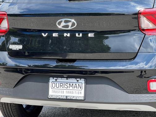 2025 Hyundai VENUE SEL