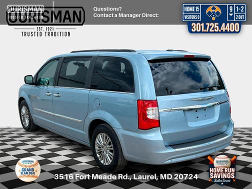 Crystal Blue Pearlcoat 2016 Chrysler Town & Country Touring-L