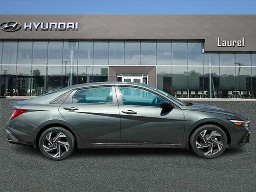 2025 Hyundai ELANTRA Sport