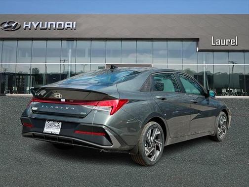 2025 Hyundai ELANTRA Sport