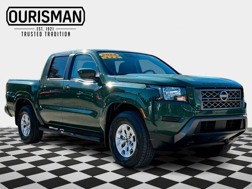 2024 Nissan Frontier SV