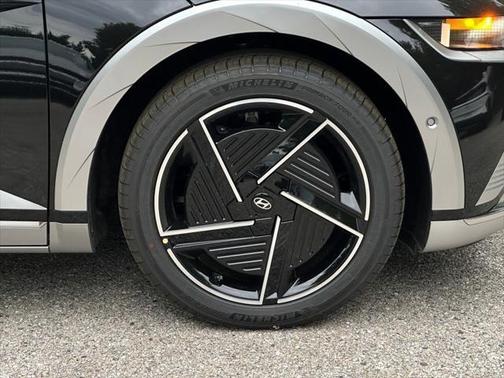 2025 Hyundai IONIQ 5 Limited