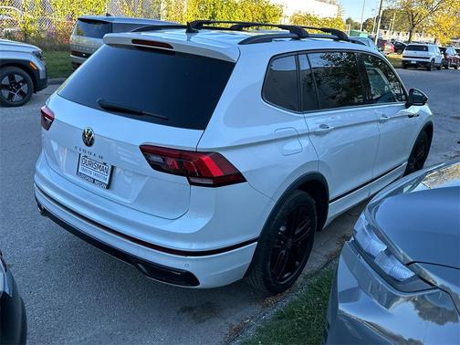 2022 Volkswagen Tiguan 2.0T SE R-Line Black