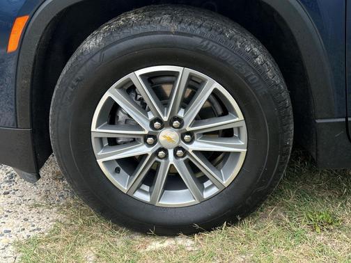 2022 Chevrolet Traverse LT Leather