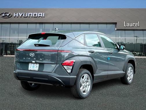 2025 Hyundai KONA SE
