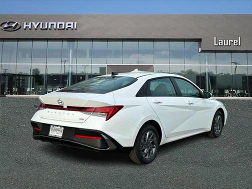 2025 Hyundai ELANTRA HEV Blue