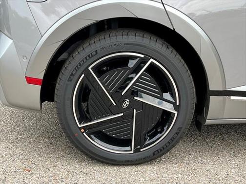 2025 Hyundai IONIQ 5 Limited