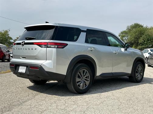 2024 Nissan Pathfinder S 4WD