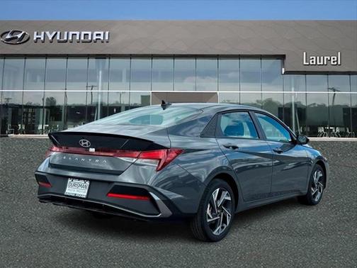 2025 Hyundai ELANTRA Sport