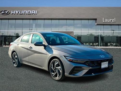 2025 Hyundai ELANTRA SEL
