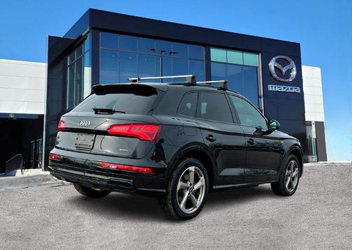 2020 Audi Q5 45 Titanium Premium