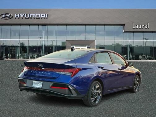 2025 Hyundai ELANTRA SEL
