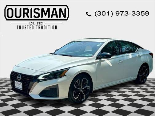 2023 Nissan Altima SR FWD