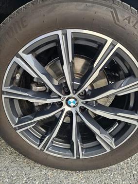 2024 BMW X6 xDrive40i