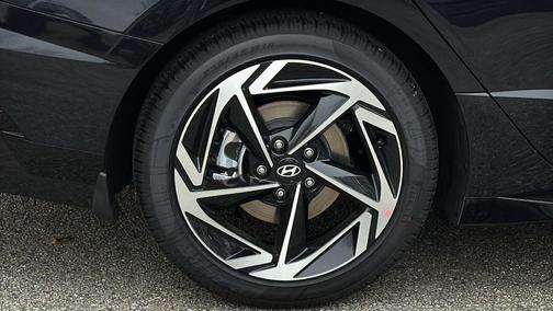 2026 Hyundai SONATA SEL