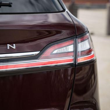 Burgundy Velvet Metallic Tinted Clearcoat 2023 Lincoln Nautilus Standard