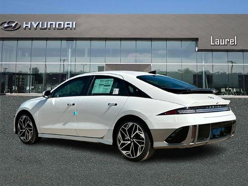 2025 Hyundai IONIQ 6 SEL