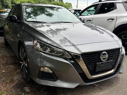 2021 Nissan Altima SR FWD