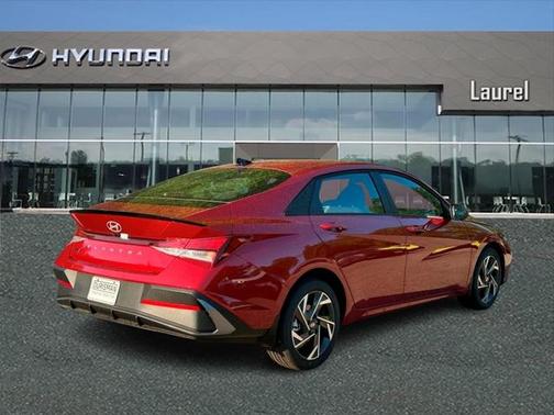 2025 Hyundai ELANTRA Sport