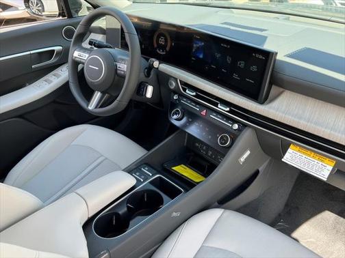 2025 Hyundai SONATA Hybrid SE