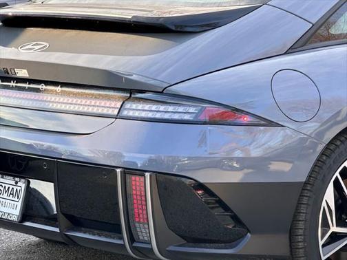 2025 Hyundai IONIQ 6 SE