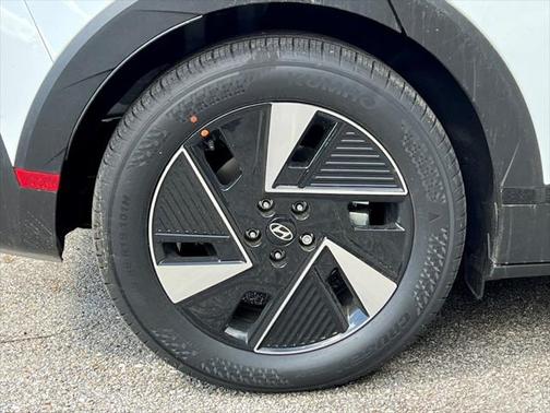 2025 Hyundai IONIQ 5 SE