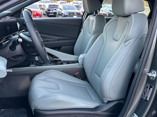 2025 Hyundai ELANTRA HEV Limited