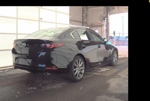 2025 Mazda Mazda3 FWD w/Preferred Package