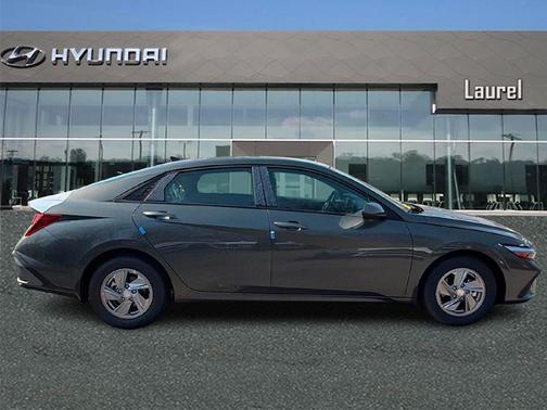 Gray 2026 Hyundai ELANTRA SE