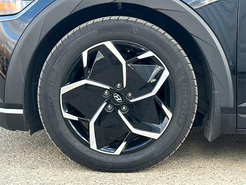 2022 Hyundai IONIQ 5 SE