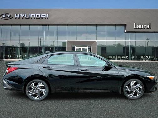 2025 Hyundai ELANTRA Sport