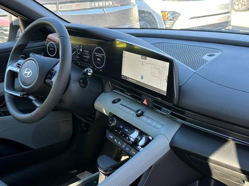 2025 Hyundai ELANTRA HEV Limited