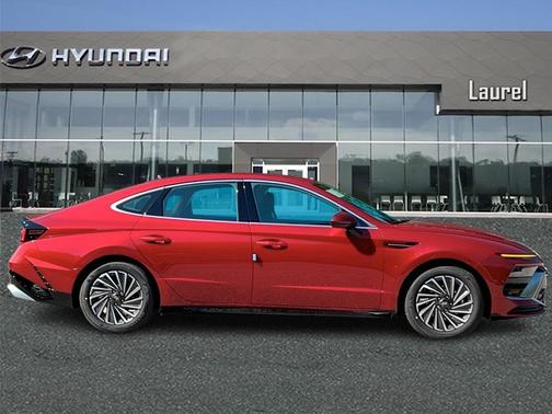 2025 Hyundai SONATA Hybrid SE