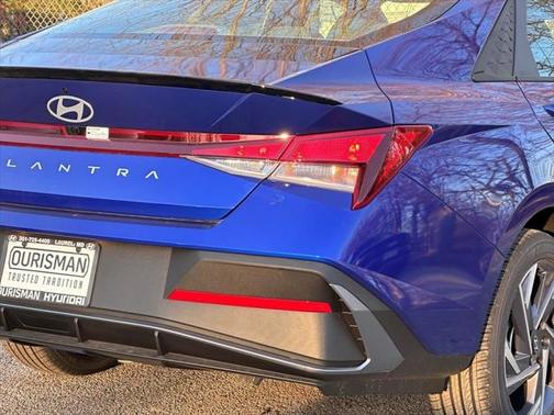 2025 Hyundai ELANTRA Sport
