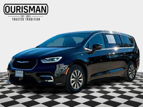 2024 Chrysler Pacifica Hybrid Select