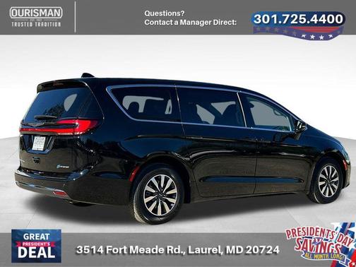 2024 Chrysler Pacifica Hybrid Select