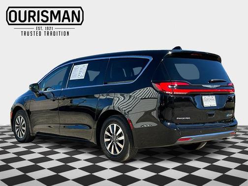 2024 Chrysler Pacifica Hybrid Select