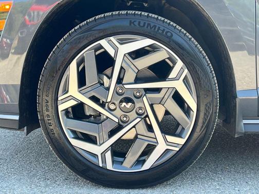 Ecotronic Gray Pearl w/Black Roof 2024 Hyundai KONA N Line