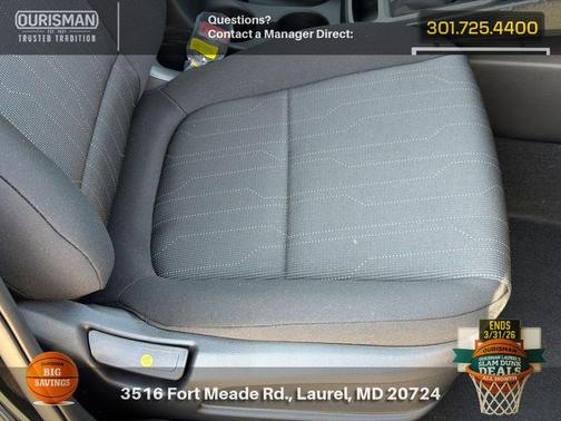 Onyx Black 2026 Hyundai VENUE SE