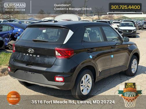 Onyx Black 2026 Hyundai VENUE SE