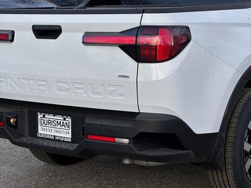 2025 Hyundai SANTA CRUZ SEL Activity