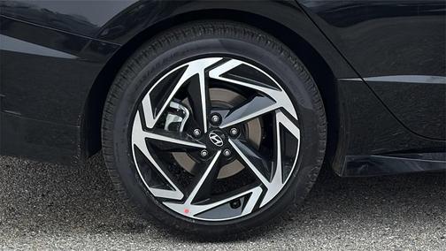 2026 Hyundai SONATA SEL