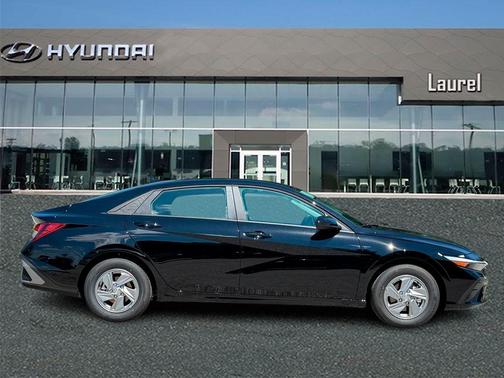 Abyss 2026 Hyundai ELANTRA SE