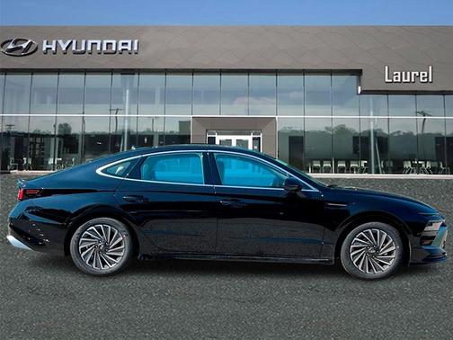 2025 Hyundai SONATA Hybrid Limited