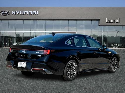 2025 Hyundai SONATA Hybrid Limited