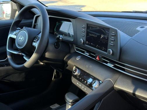 2025 Hyundai ELANTRA HEV Blue