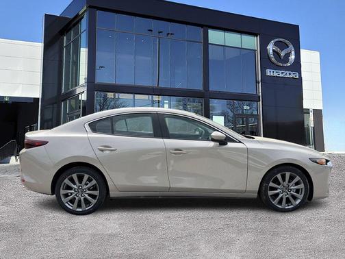 2025 Mazda Mazda3 FWD w/Preferred Package